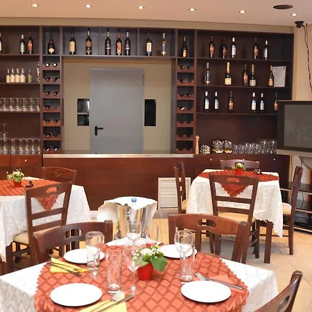 Marine Congo Hotel 2*